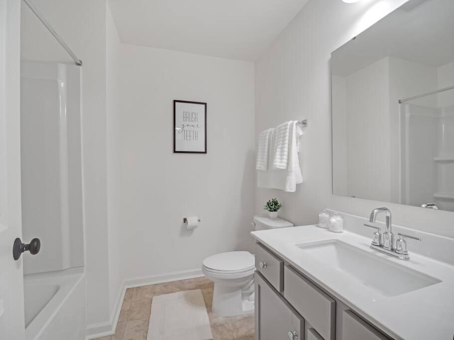 Gorgeous New Townhome/Charlotte! Exterior foto